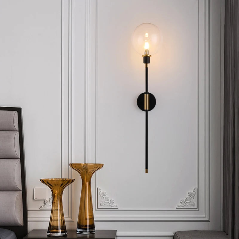 Arandela NoirLine – Elegância Vertical com Estilo Atemporal