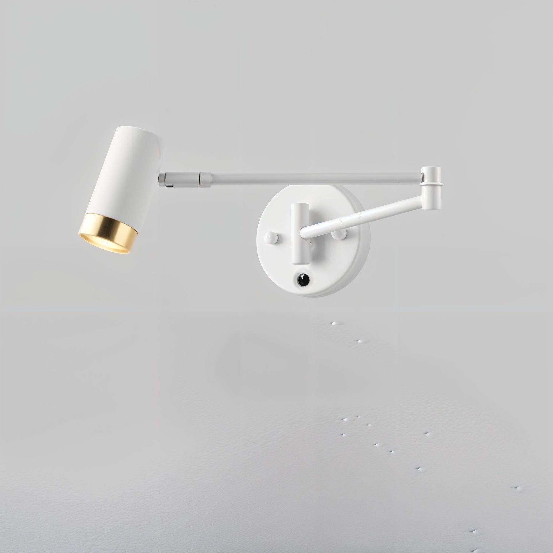 Arandela LED Dourada de Parede Articulada para Escritório