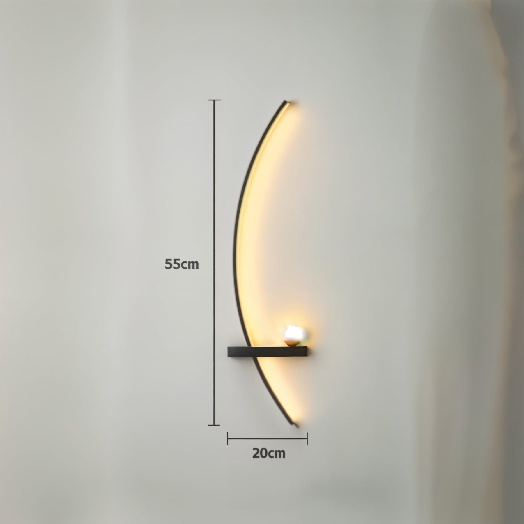 Arandela LED Curva Minimalista para Cabeceira 55cm