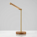 Luminaria de Mesa LED Articulada com Base de Madeira e Acabamento Dourado LumiDesk