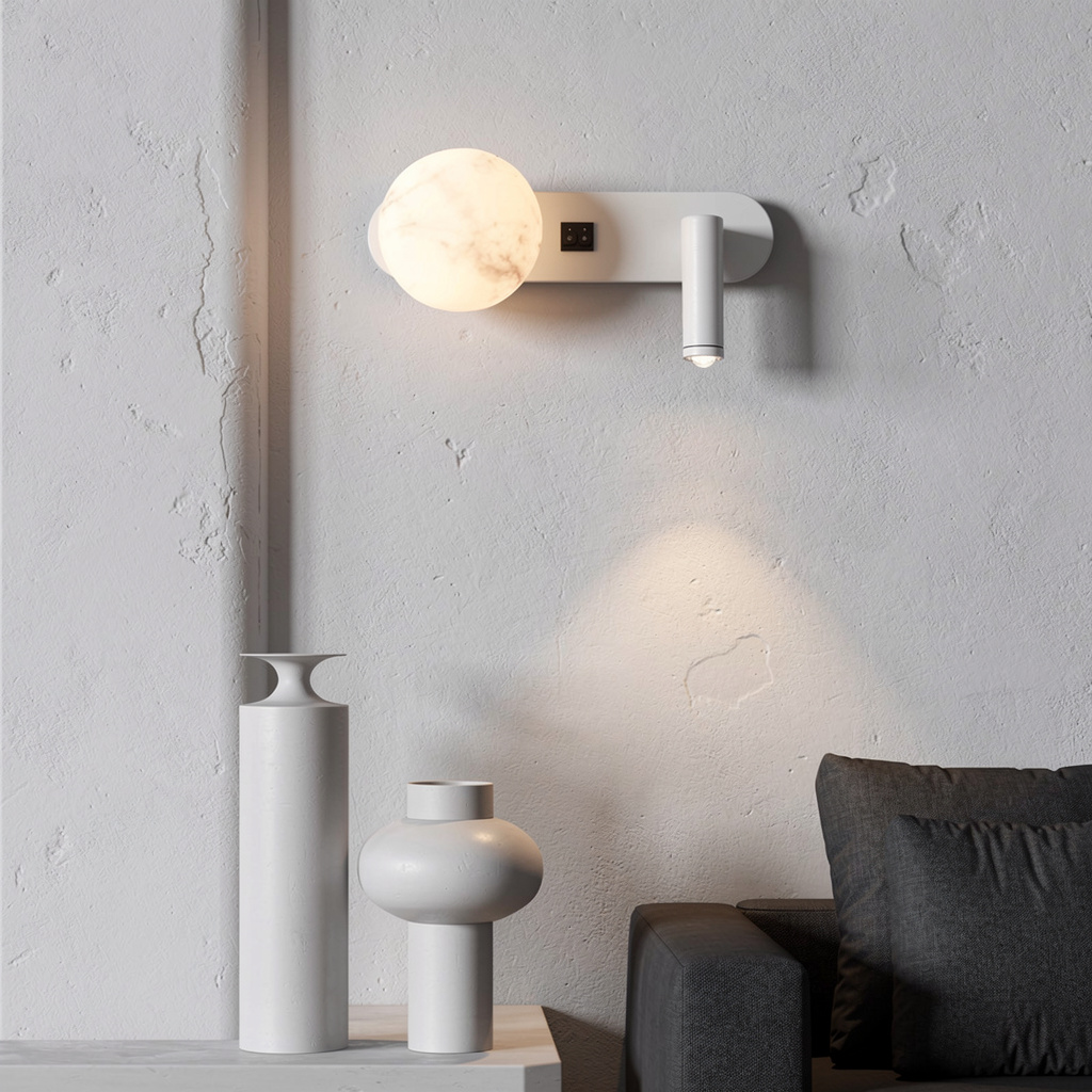 Arandela de Parede Lune Globo e Spot Duplo LED