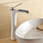 Torneira Cascata para Banheiro Monocomando com Valvula Ceramica em Metal Elegance