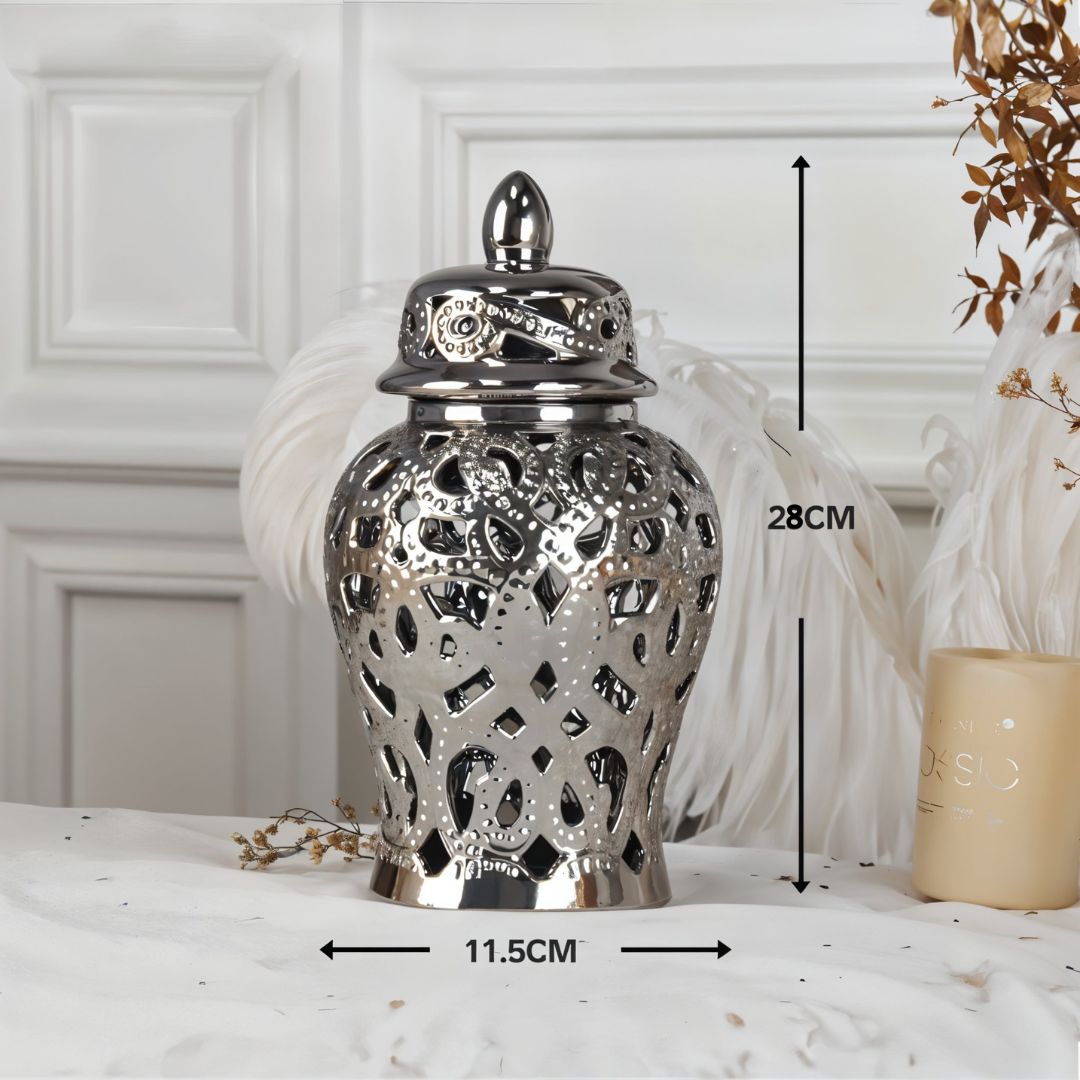 Vaso Imperial Arabesco – Cerâmica Dourada com Design Vazado