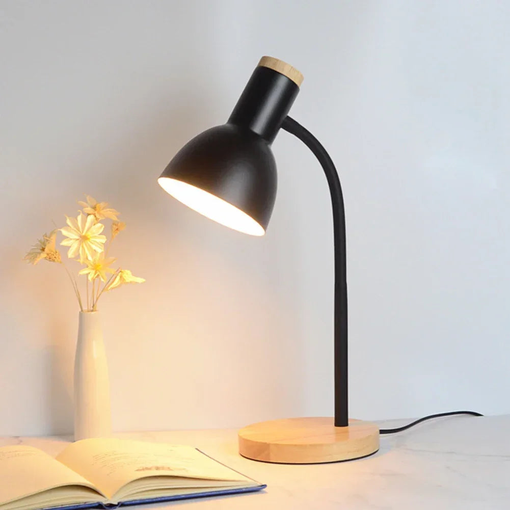 Luminária de Mesa LED Nordic Base em Madeira