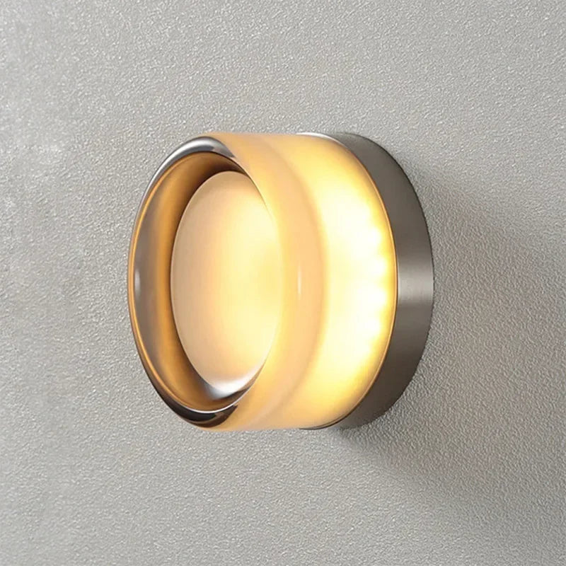 Arandela de Parede LED Capsula de Vidro Translucido com Base em Aluminio 14cm Orbe