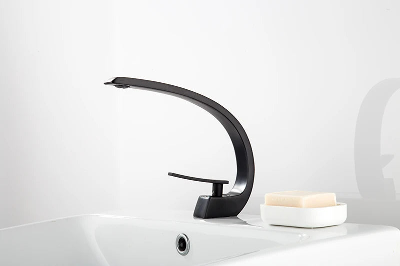 Torneira Cascata Misturador Quente Frio para Banheiro em Latao Aurea