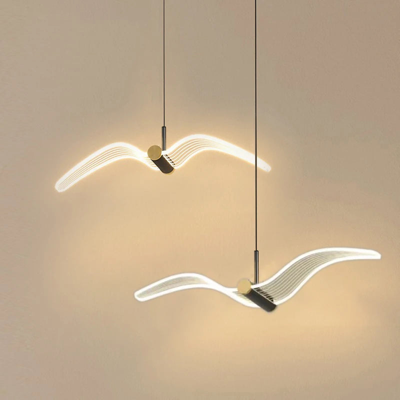 Luminaria Pendente LED Gaivota Acrilico Fosco Aluminio Dourado Bivolt 43cm SkyWings