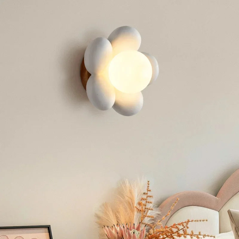 Arandela de Parede LED Flor Resina e Acrilico 3 Temperaturas de Cor Florale