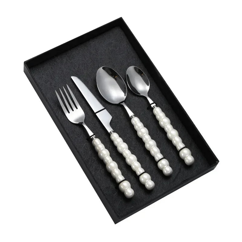 Conjunto de Talheres ColorPearl Delight – Estilo & Elegância em Cada Detalhe