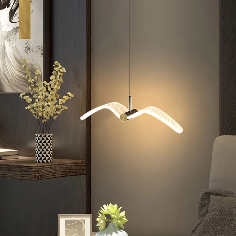 Luminaria Pendente LED Gaivota Acrilico Fosco Aluminio Dourado Bivolt 43cm SkyWings