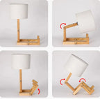 Luminaria de Mesa Articulada em Madeira com LED Formato Robo Nordic