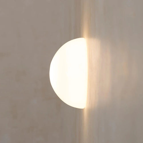 Arandela de Parede Nordica Redonda Vidro Leitoso Fosco Luz Bidirecional 15cm Soquete G9 Soleil