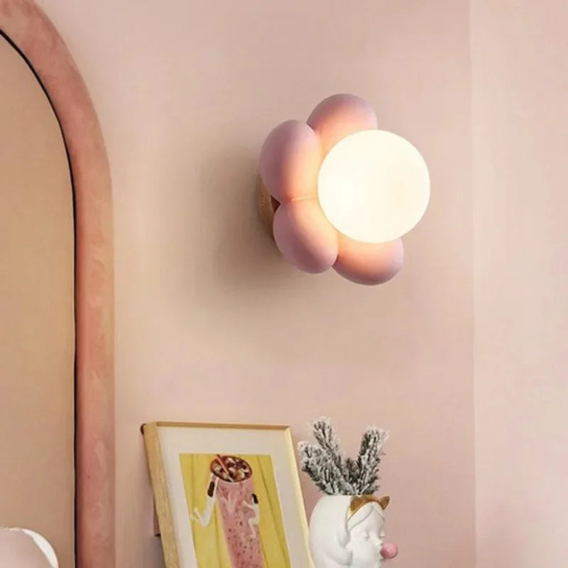 Arandela de Parede LED Flor Resina e Acrilico 3 Temperaturas de Cor Florale