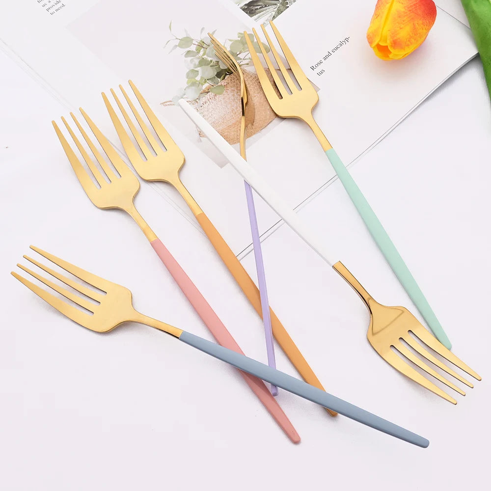 Conjunto de Talheres Lavanda Gold – 24 Peças com Toque Pastel