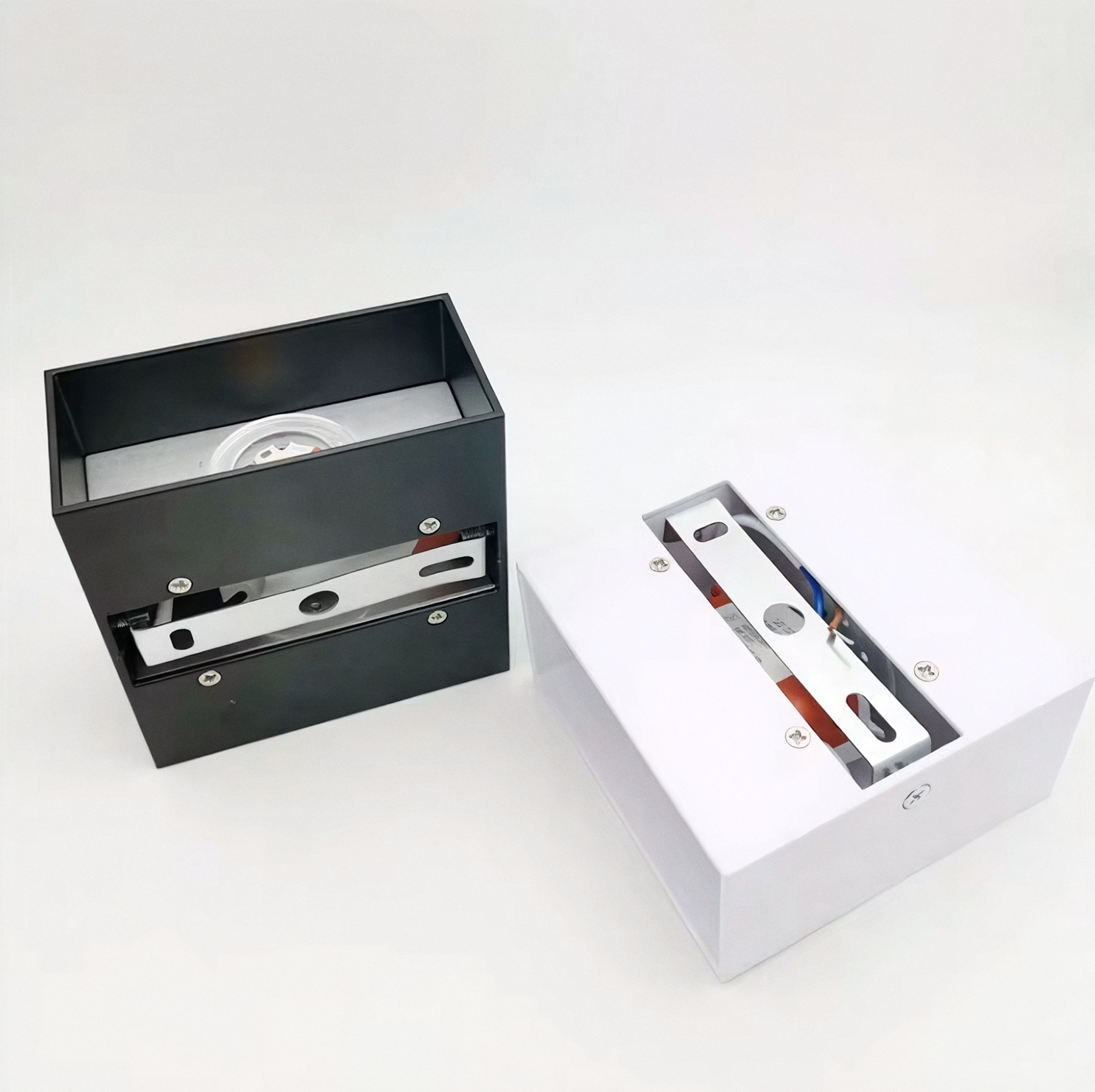 Arandela LED Quasar Design Premium Miabeli