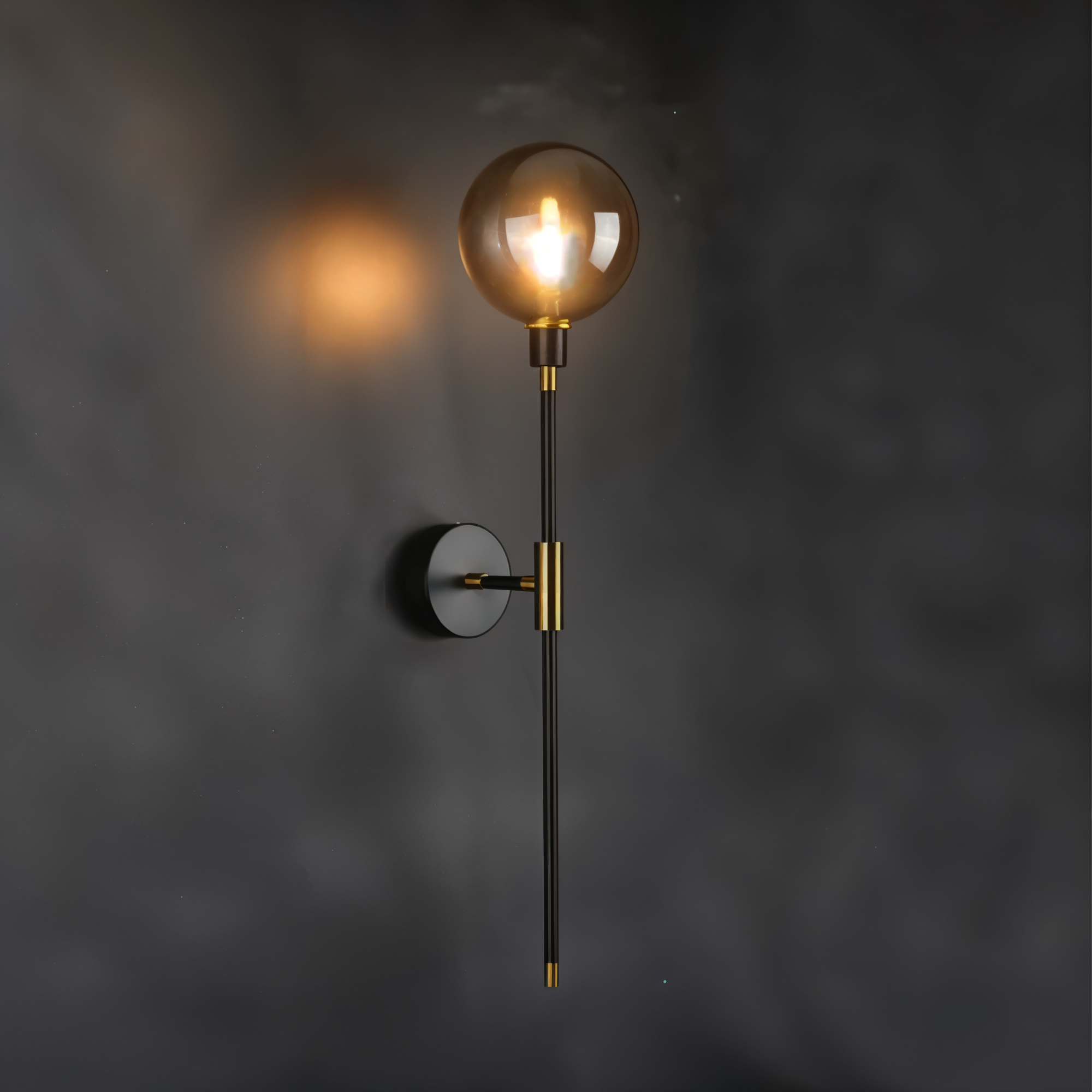Arandela de Parede Haste Vertical Globo Metal Preto Dourado G9 70cm Bivolt Noirline