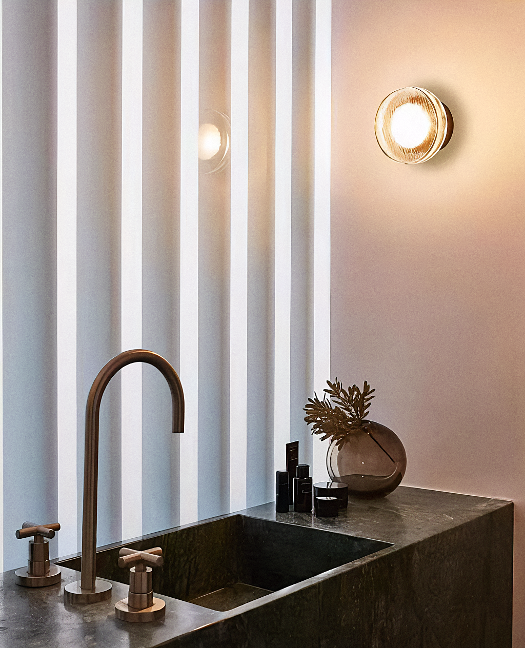 Arandela LED de Vidro Luxo Minimalista 18cm