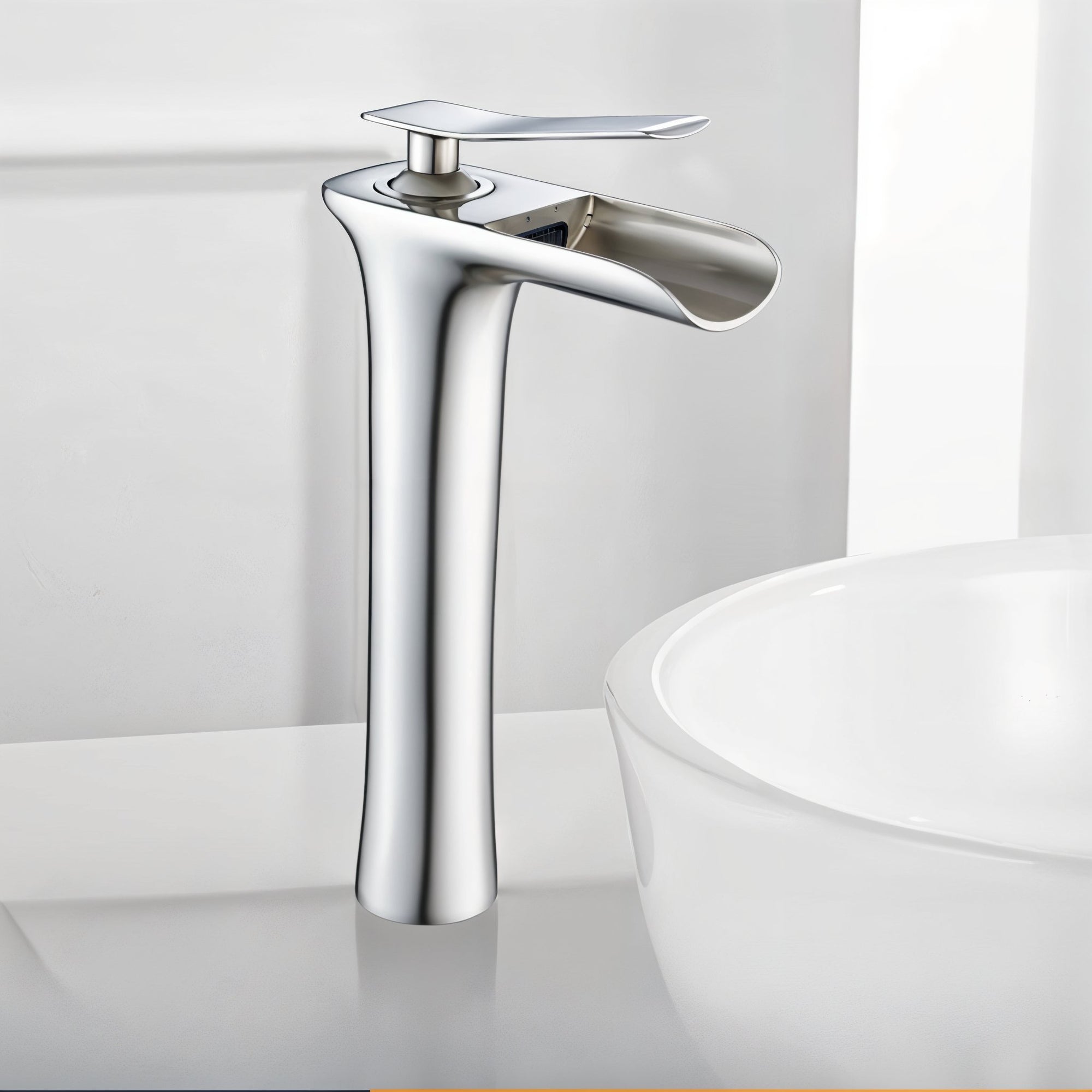 Torneira Cascata para Banheiro Monocomando com Valvula Ceramica em Metal Elegance