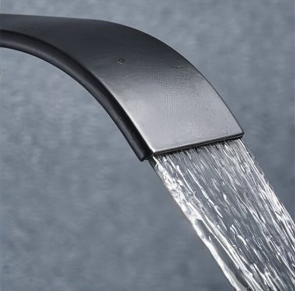 Torneira Cascata para Banheiro com Sensor Automático em Metal Escovado Evora