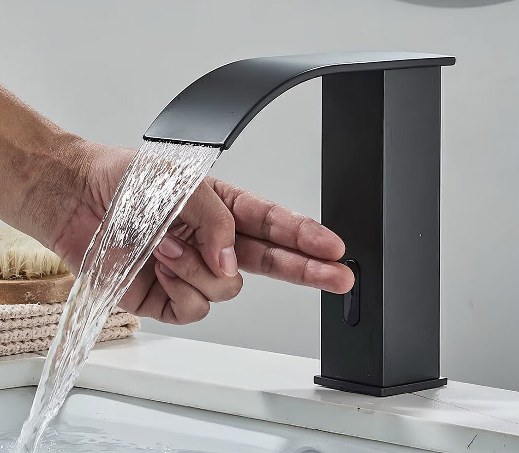 Torneira Cascata para Banheiro com Sensor Automático em Metal Escovado Evora
