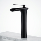 Torneira Cascata para Banheiro Monocomando com Valvula Ceramica em Metal Elegance